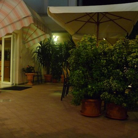 Hotel Prestige Lido di Camaiore Zewnętrze zdjęcie