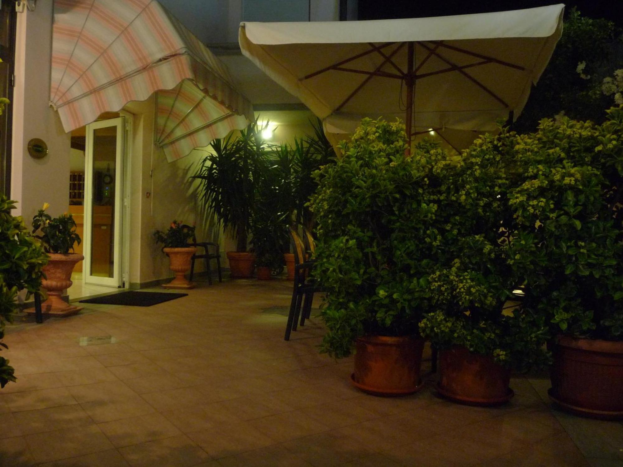 Hotel Prestige Lido di Camaiore Zewnętrze zdjęcie