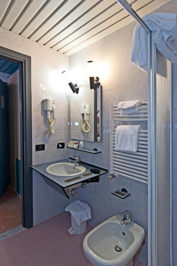 Hotel Prestige Lido di Camaiore Pokój zdjęcie